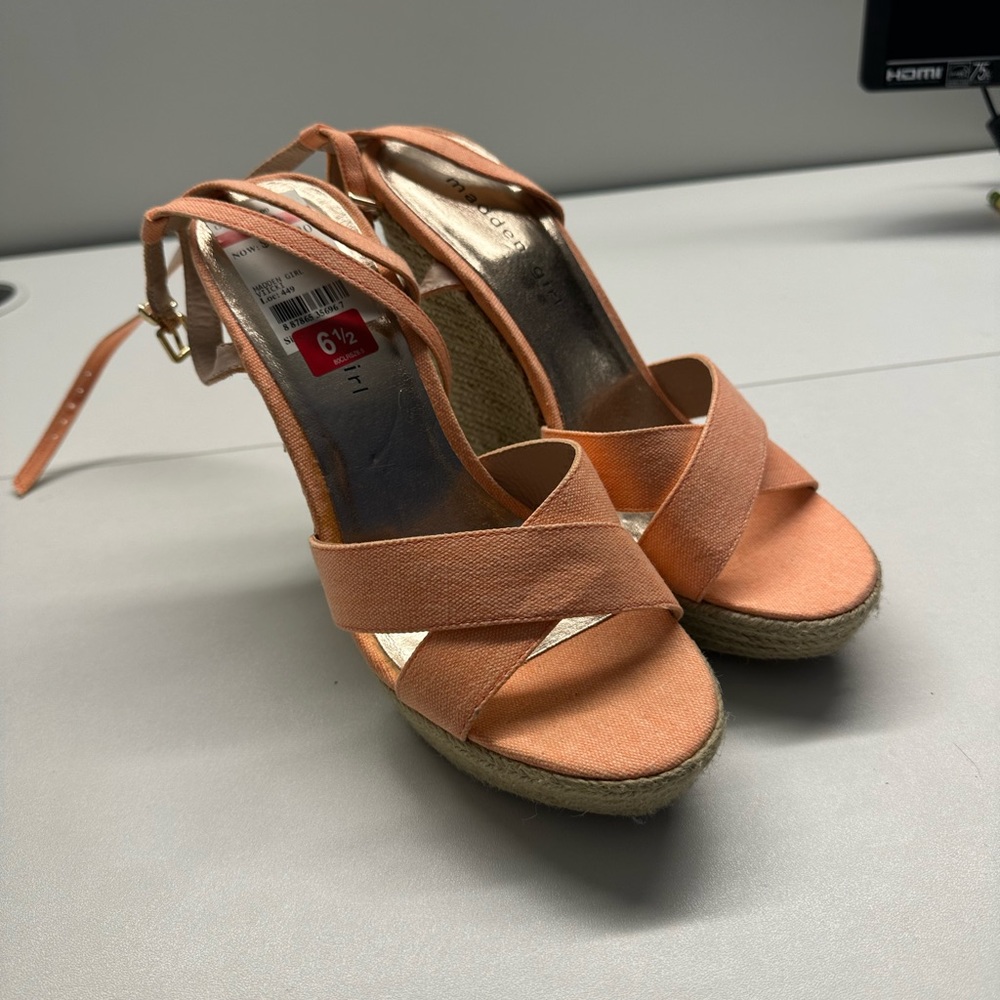 Madden girl wedges size 7